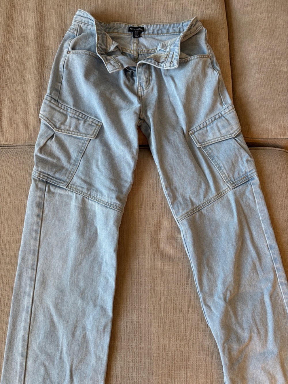 PrettyLittleThing Light Blue Men's Cargo Jeans
